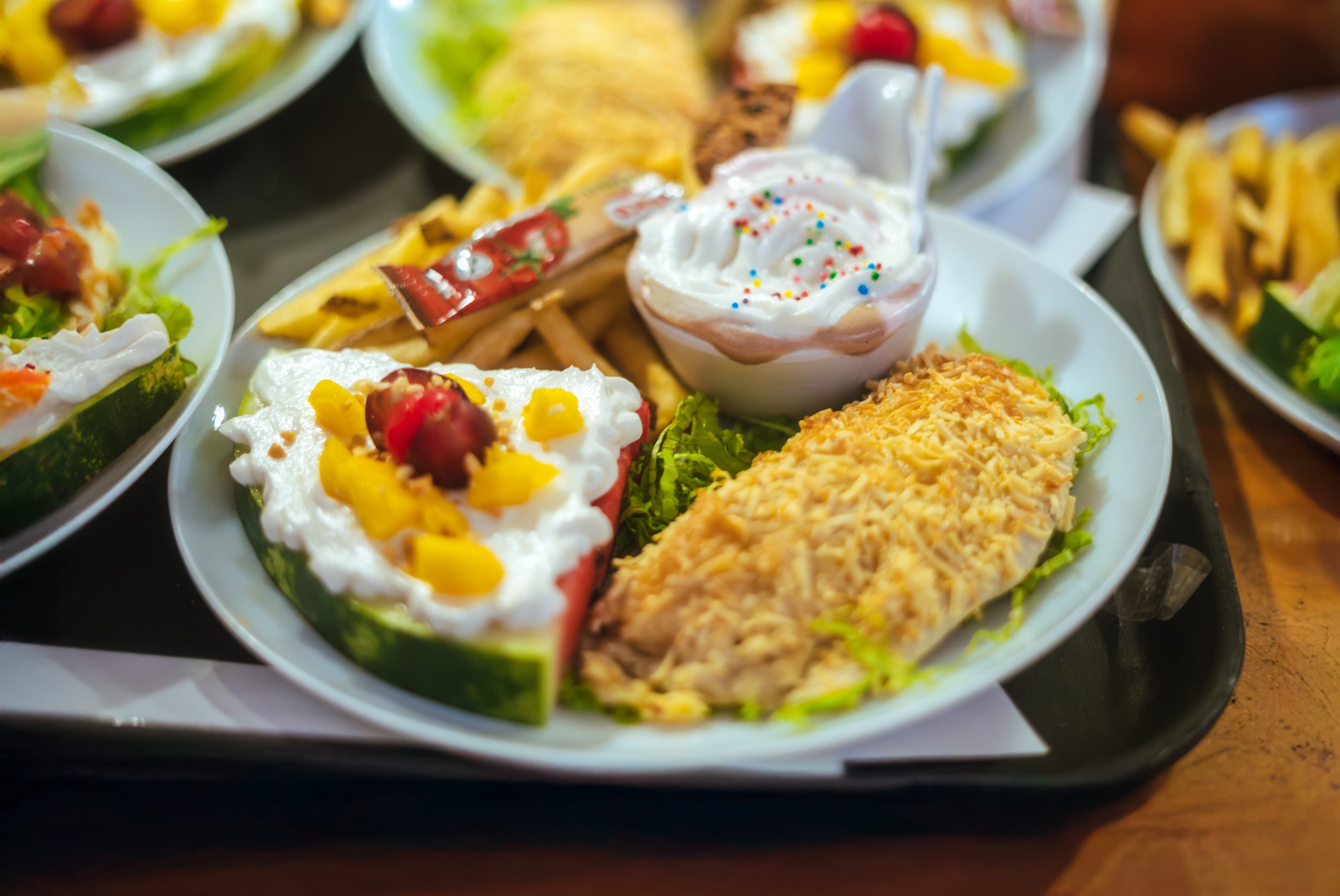 Presentación de platos del menú